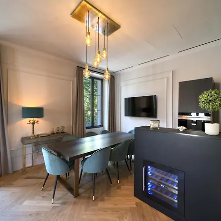 Marvellous 5 Bed Centre * Cannes