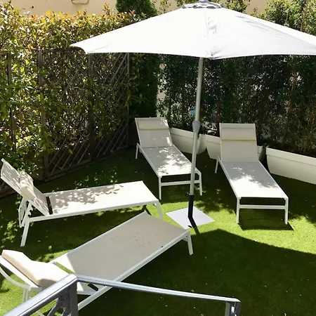 Marvellous 5 Bed Centre Apartman Cannes