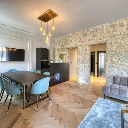 Apartmán Marvellous 5 Bed Centre *