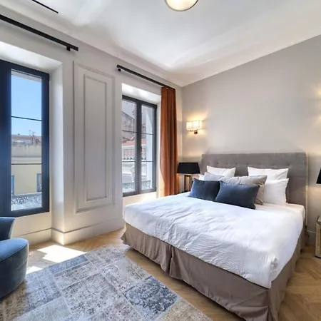 Marvellous 5 Bed Centre *