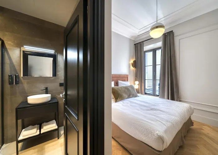 Marvellous 5 Bed Centre Cannes
